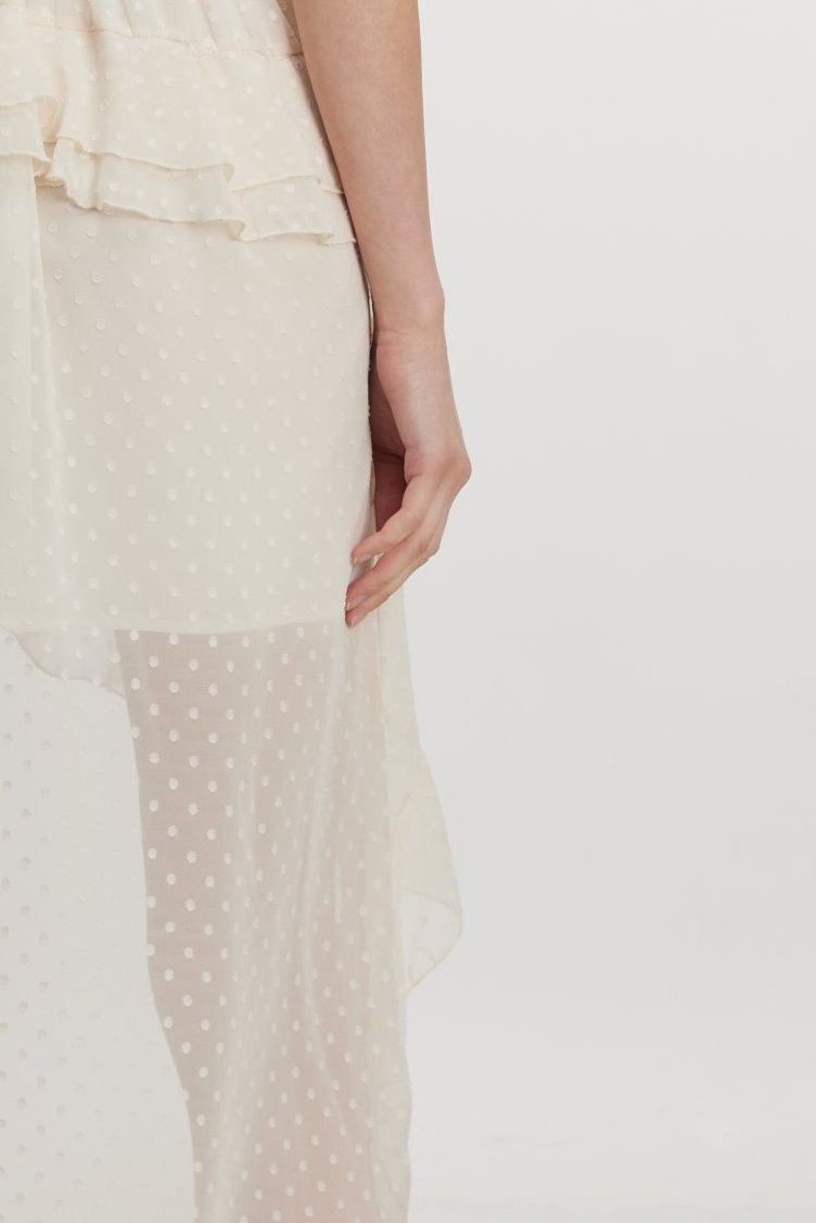 Chic white ruffle hem mini dress