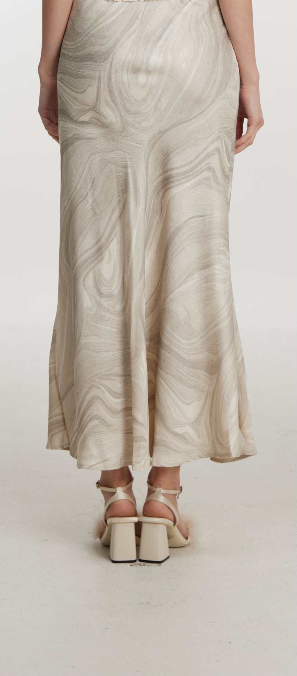 White textured dress